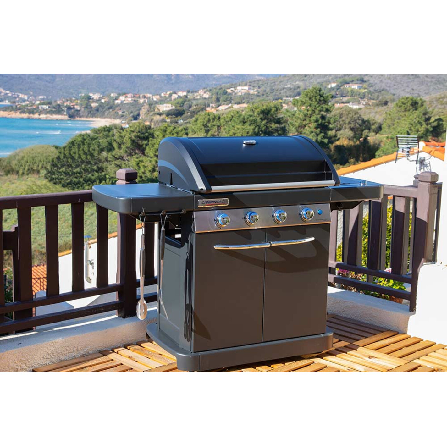 Barbecue à Gaz 4 Series Classic LXSD Plus de la marque Campingaz Offre Barbecue 4 Séries Classic Lxd Plus Campingaz chez