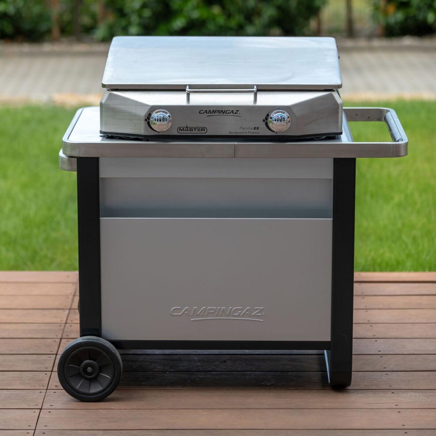 Chariot Barbecue Campingaz Deluxe - Pour Attitude, Master Et BlueFlame - Avec Tiroir Et Planche - 22kg