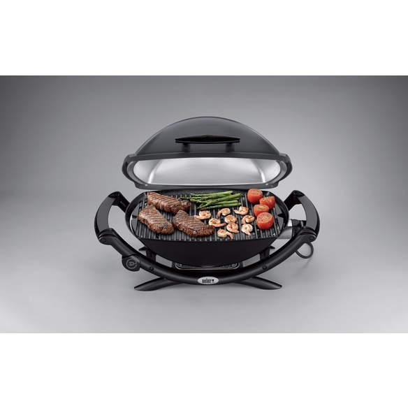 Grillades sur le barbecue électrique Weber Q2400