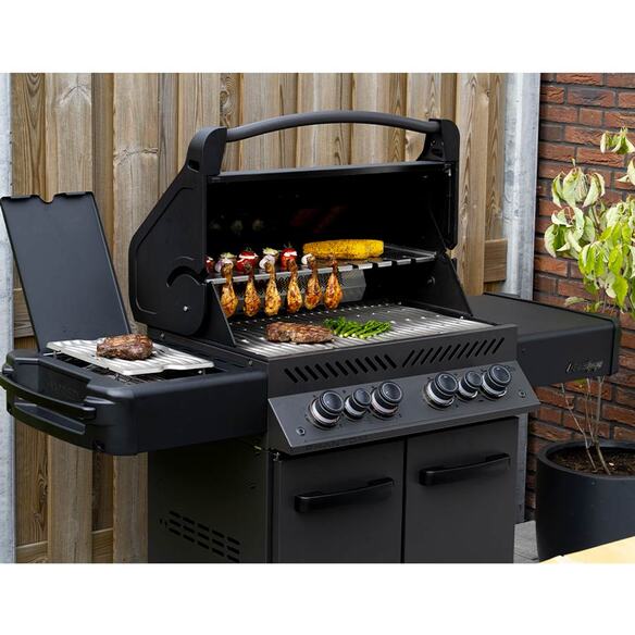 Barbecue Prestige Phantom 500 couvercle ouvert ambiance