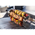 Installation de l'ensemble de 6 brochettes + support en inox sur barbecue - Napoleon