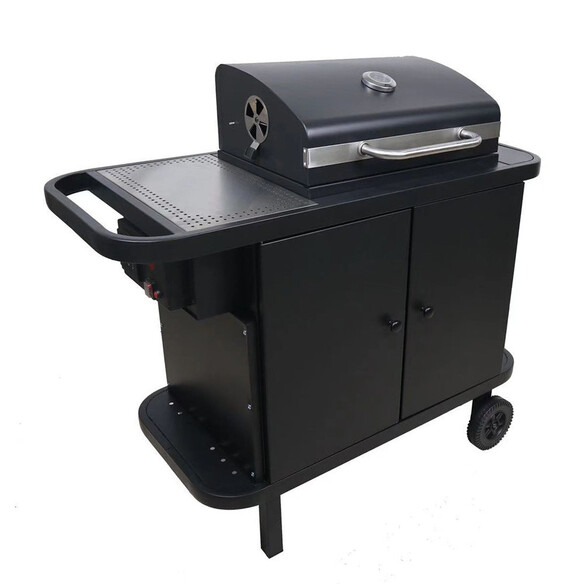 Barbecue SNG One 2.0 Start'N'Grill avec couvercle baissé et portes fermées vu de biais