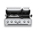 Couvercle ouvert sur le barbecue gaz encastrable Imperial S 670 avec rôtissoire Broil King