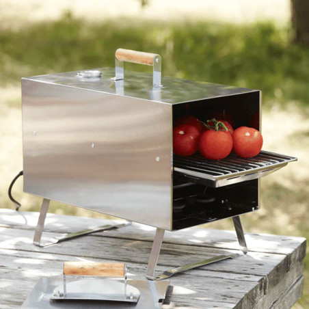 Tomates fumées dans le fumoir à chaud Otto 2.0 Barbecook électrique