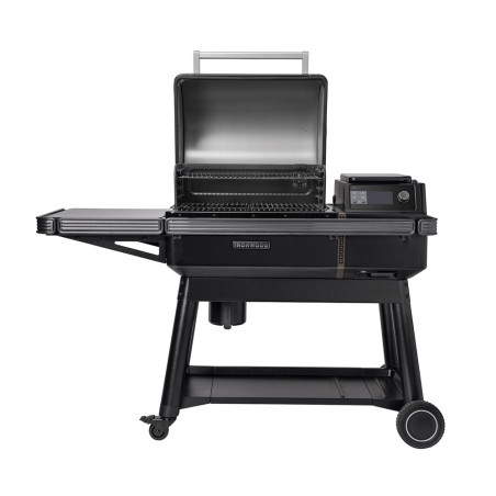 Barbecue à pellets Ironwood Traeger couvercle ouvert