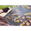 Focus sur les grilles de cuisson du barbecue charbon Charcoal Medium Char-Broil