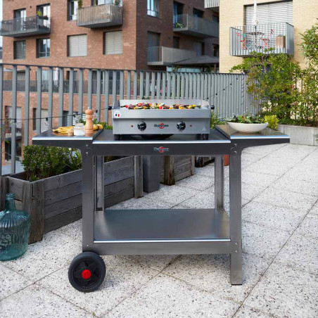 Plancha électrique Saveur 64 cm Krampouz posé sur chariot sur une balcon