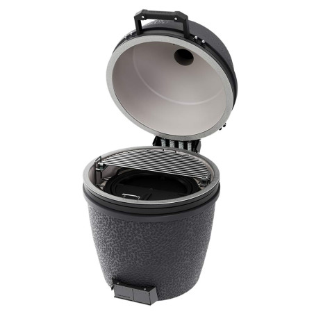 Vue sur le kamado ouvert The Bastard PRO large Solo Graphite avec grilles et équipements