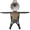 Vue sur le kamado The Bastard PRO large complete Desert Sand couvercle ouvert et tablettes ouvertes