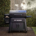 Visuel d'ambiance du barbecue à pellets Titan Competition Series Pit Boss en extérieur Visuel d'ambiance du barbecue à pellets Titan Competition Series Pit Boss en extérieur