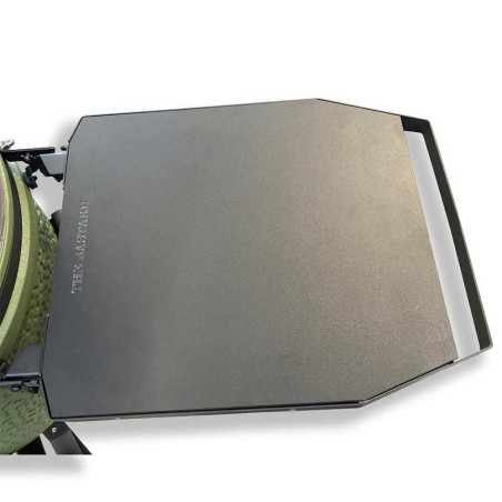 Tablette latérale modulaire vue du dessus du barbecue kamado PRO large sur chariot The Bastard