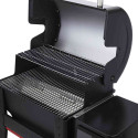 Vue sur l'intérieur du barbecue pellets Searwood 600 Weber Vue sur l'intérieur du barbecue pellets Searwood 600 Weber