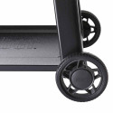 Vue sur les roues du chariot du barbecue pellets Searwood 600 Weber Vue sur les roues du chariot du barbecue pellets Searwood 600 Weber