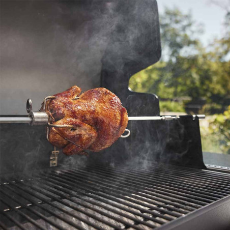 Rôtissoire dans le barbecue pellets Searwood 600 Weber Rôtissoire dans le barbecue pellets Searwood 600 Weber