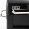 Vue rapprochée sur les poignées du barbecue Searwood XL 600 Weber Vue rapprochée sur les poignées du barbecue Searwood XL 600 Weber