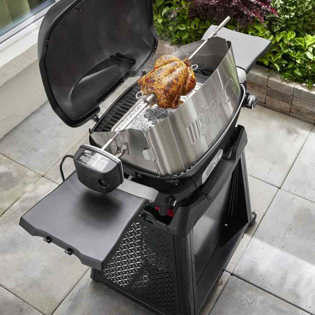 Utilisation d'une rôtissoire pour barbecue gaz Q 2000 N Weber
