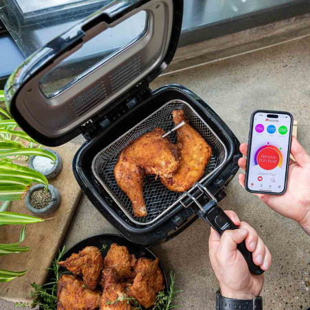 Utilisation de la sonde MEATER Pro dans une friteuse + smartphone avec application Utilisation de la sonde MEATER Pro dans une friteuse + smartphone avec application