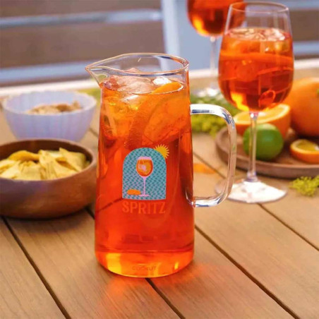 Carafe à Spritz Cookut sur une table