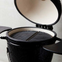 2 grilles de cuisson demi-lune en fonte dans le kamado Kamal L Barbecook 2 grilles de cuisson demi-lune en fonte dans le kamado Kamal L Barbecook