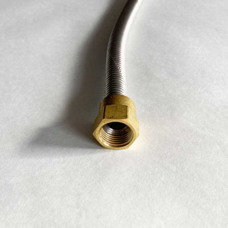 Vue sur tuyau de jonction de gaz Spirit II E-210/310 - Weber