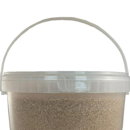 Ouverture facile et poignée de transport du seau de sciure de hêtre Nordic Flame