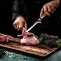 Utilisation d'un couteau à désosser une viande Olive Forged