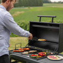 Cuisson d'aliments sur le barbecue charbon Tonino 70 Cook'in Garden