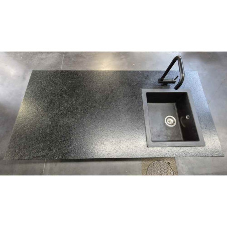 Plan de travail de la cuisine extérieure Lulu la Nantaise pour plancha - modèle de démonstration