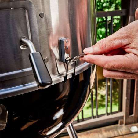 Barbecue CROWN 570 + Gourmet Set Broil King - attache