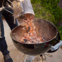Allumage du barbecue charbon Original Kettle 47 cm Weber