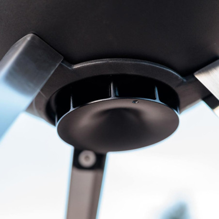 Airstream installé sur le brasero Moon 45 Höfats