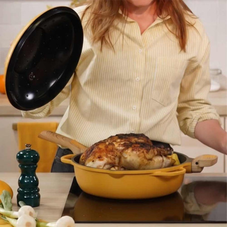 Poêle 8-en-1 La Fabuleuse Canopée 24 cm Cookut - cuisson d'un poulet