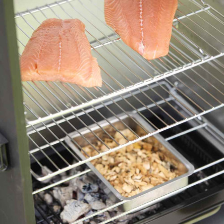 Fumoir électrique et à charbon Olav Barbecook - fumage à chaud saumon