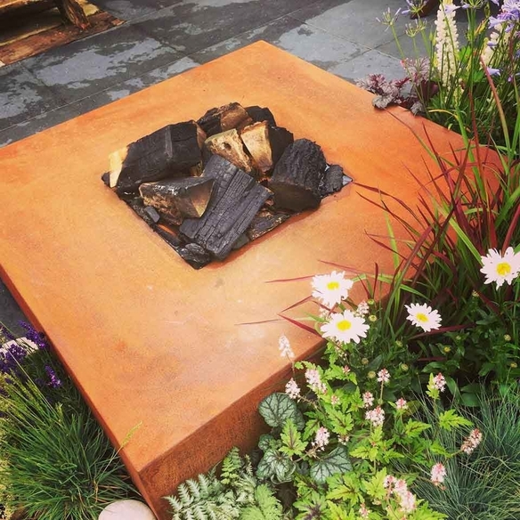 Table Braséro en Corten Carré 120 cm