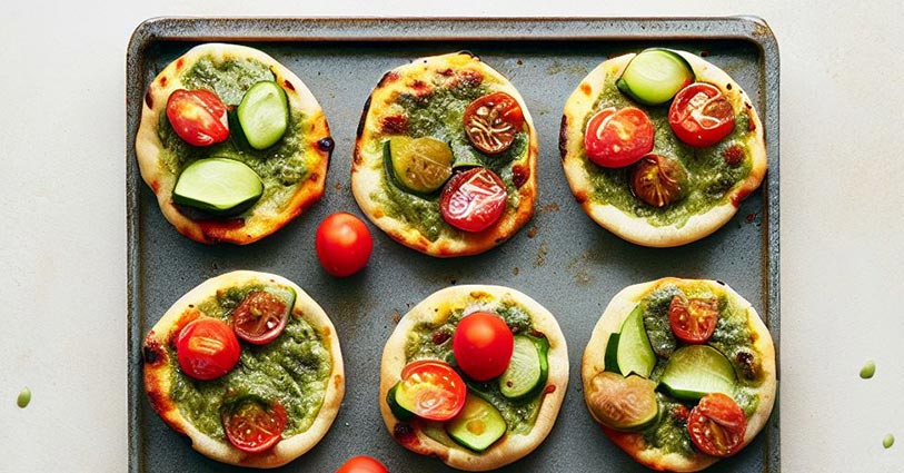 Mini pizza à la plancha aux légumes d’été et pesto