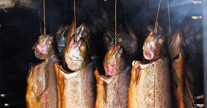 Truite fumée à chaud et marinade épicée