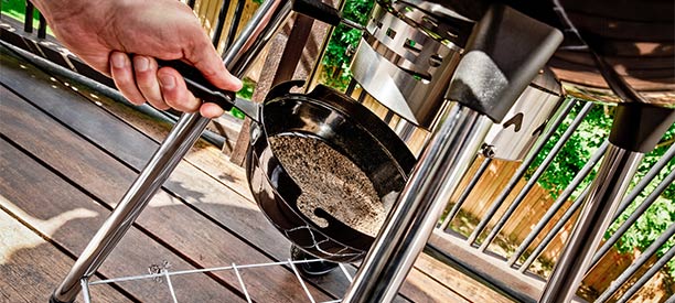 Entretien du barbecue charbon Crown Premium 57 cm Gourmet Set Broil King