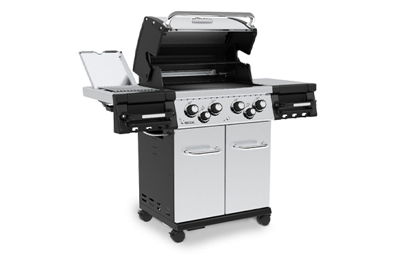 Barbecue Regal S 490 IR réchaud et couvercle ouvert