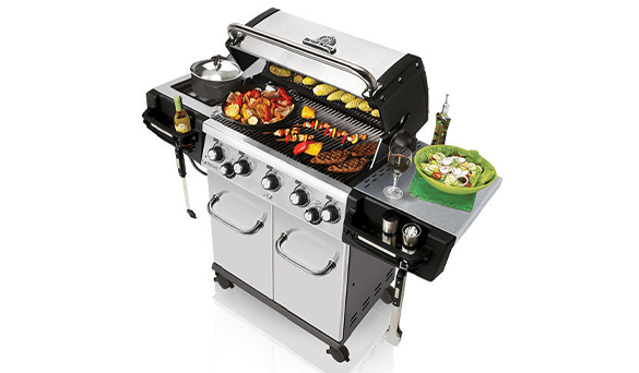 Démonstration de la capacité de cuisson et des fonctionnalités du Regal S 590 IR Broil King