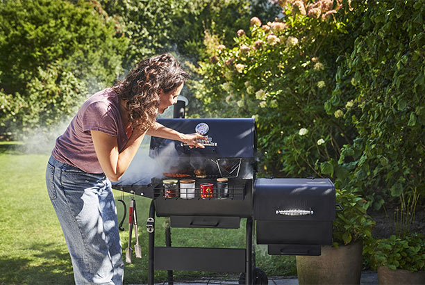 Transformation du barbecue Charcoal M Char-Broil en fumoir