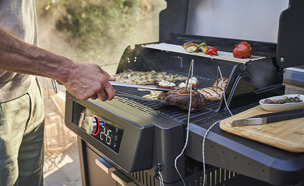 Cuissons sur le barbecue gaz Evolve Char-Broil et sa technologie Tru-Infrared