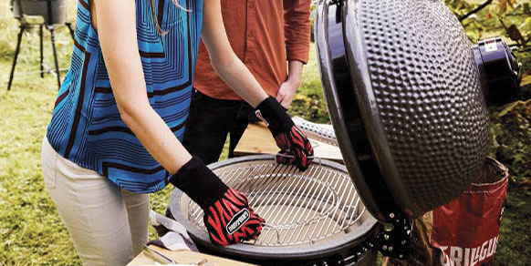 Banni&egrave;re barbecue kamado Kamado Joe, The Bastard, Monolith et Grill Guru