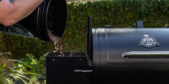 Bannière quels pellets de bois choisir pour un barbecue à granulés