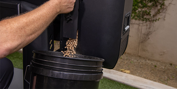 Bannière quels pellets de bois choisir pour un barbecue à granulés
