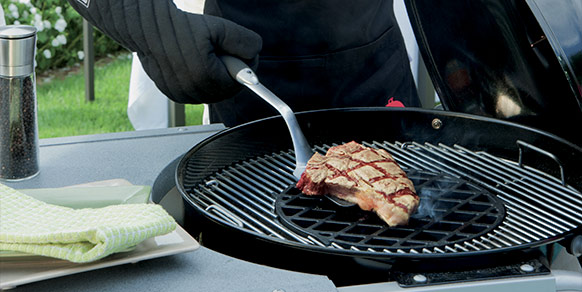 La saison des barbecues est ouverte : Profitez-en en toute sécurité avec  ces gants anti-chaleur !