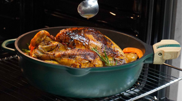 Poulet cuit dans la poêle La Fabuleuse Canopée 24 cm Cookut