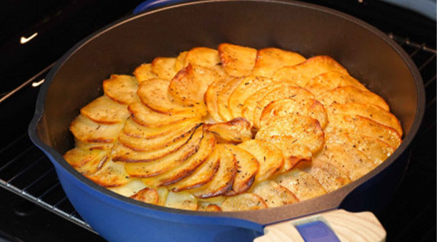 Tarte cuite au four dans la poêle La Fabuleuse Saphir 24 cm Cookut