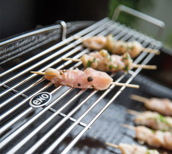 Grille de maintien au chaud installée sur plancha ENO