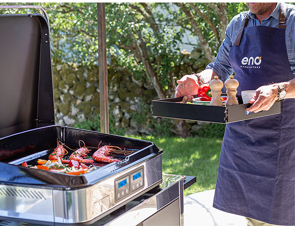 2 foyers radiants puissants pour des cuissons maîtrisées