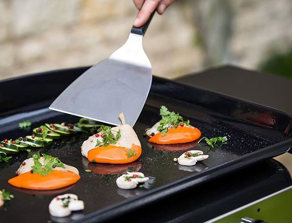 Cuissons saines sur la plancha en fonte émaillée Initial 50 ENO